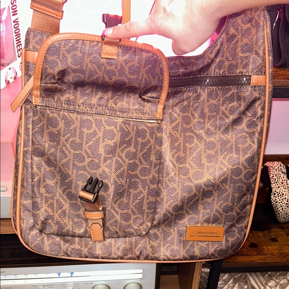 Calvin Klein Brown Monogram Messenger Bag - Picture 4 of 9